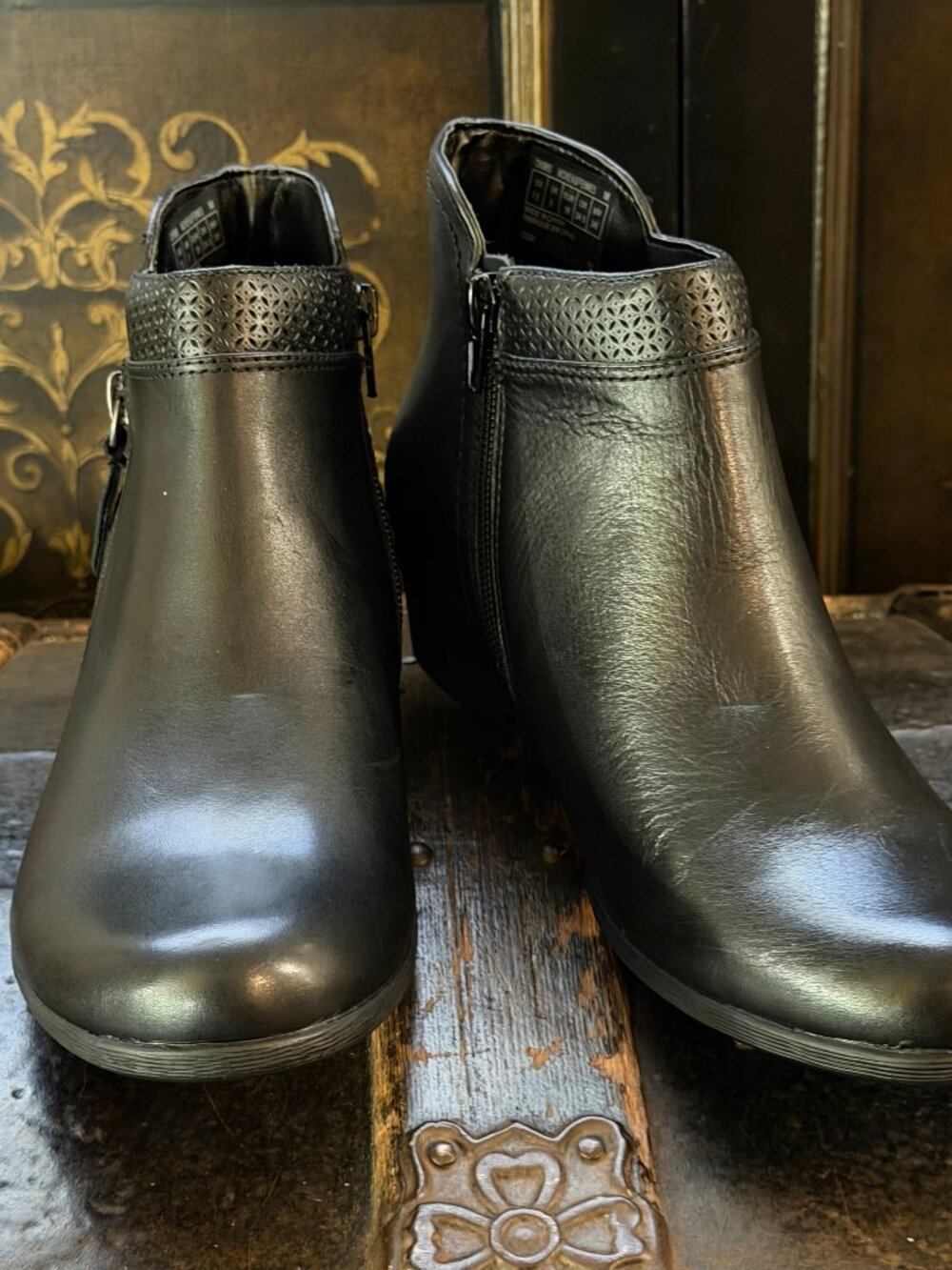 Rockport Womens Carly Black Leather Ankle Boots Side Zip Size 7.5 M